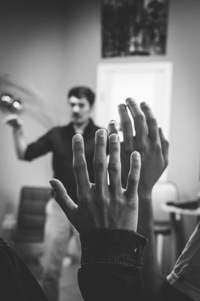 Strategies for Effective Q&A Sessions in Tech Conferences