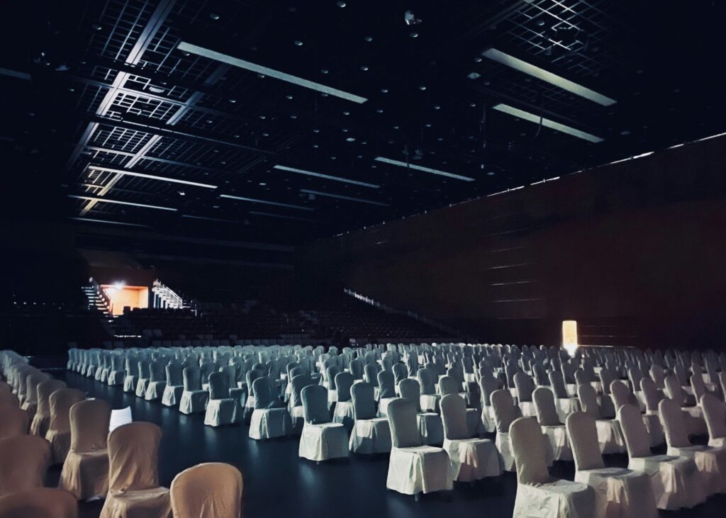 Venue Selection and Logistics for Tech Conference